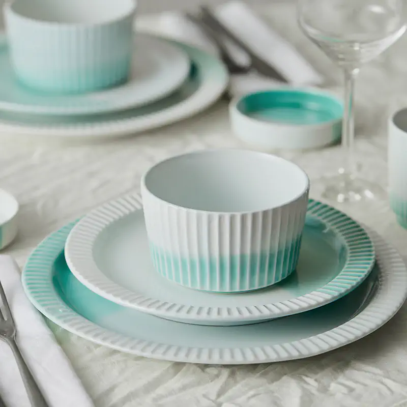 JIWOO Werkstatt — Handarbeit und Hingabe